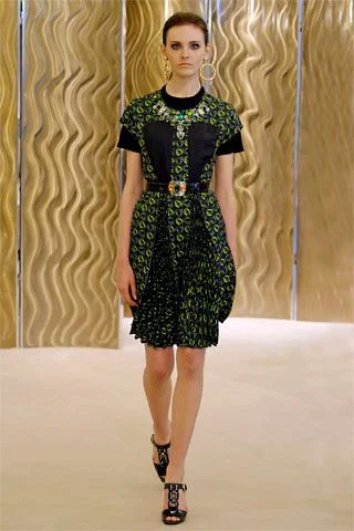 Look 11